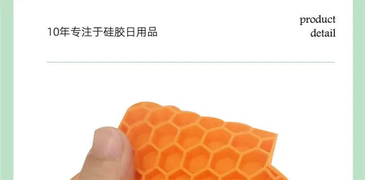 Pet Supplies Silicone Pet Licking Mat Cat Anti-choking With Slow Food Bowl Puppy Bath Distracted Licking Plate Cutlery